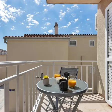 Near The Luxury Matteo Apartment Makarska