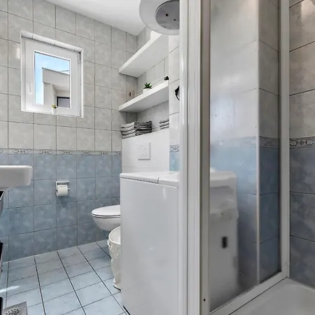 Near The Luxury Matteo *