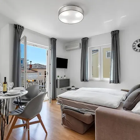 Near The Luxury Matteo Апартаменти