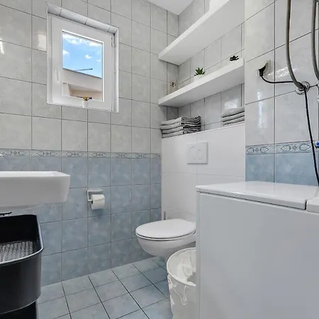 Апартаменти Near The Luxury Matteo Макарська