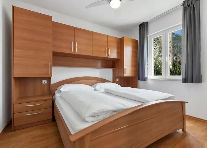 Near The Luxury Matteo Apartment Makarska