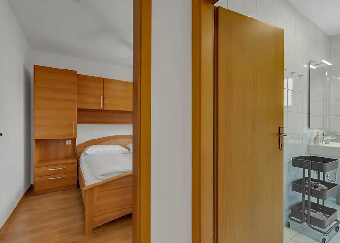 Near The Luxury Matteo Apartment